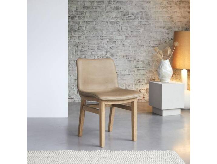 Stuhl cheyenne aus Eiche - Braun - Leather Stuhl cheyenne aus Eiche - Braun - Leather von Tikamoon