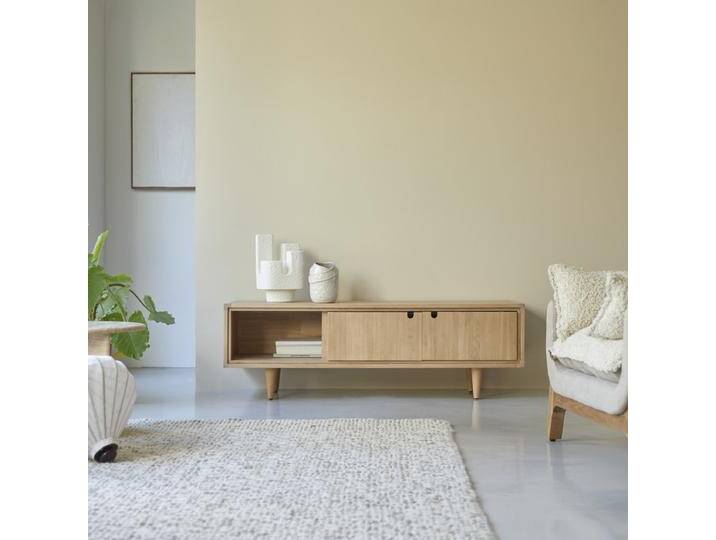 TV Schrank aus massivem Eichenholz 140 cm Jonak - Natur - Oak TV Schrank aus massivem Eichenholz 140 cm Jonak - Natur - Oak von Tikamoon