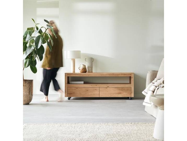 TV-Schrank aus massiver Eiche mit Knoten, 140 cm Anoa - Natur - Oak TV-Schrank aus massiver Eiche mit Knoten, 140 cm Anoa - Natur - Oak von Tikamoon