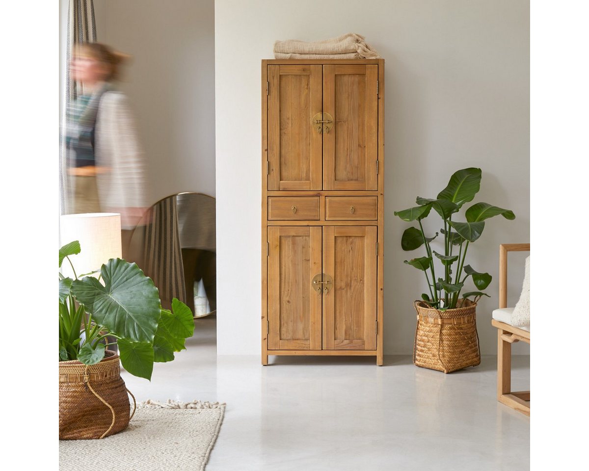 Tikamoon Garderobenschrank Yuki Schrank aus massiver Recycling-Kiefer Natur von Tikamoon