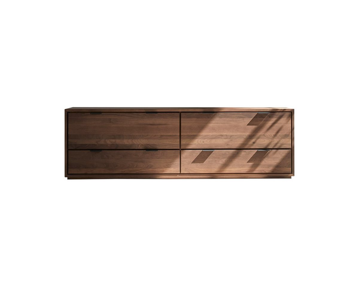 Tikamoon TV-Schrank Senson TV-Schrank aus massivem Nussbaum 180 cm Tikamoon TV-Schrank Senson TV-Schrank aus massivem Nussbaum 180 cm von Tikamoon