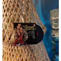 Tiki Weihnachtsbaum Ornament Theventures Hawaiian Mini Record Album von TikisAndRetro