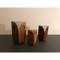 Handgemachte Holz-Eulen 3Er-Set - Nussbaum Figuren, Deko Eulen, Geschenkidee Weihnachten, Geburtstag, Zeitlose Wohndeko Handgemachte Holz-Eulen 3Er-Set - Nussbaum Figuren, Deko Eulen, Geschenkidee Weihnachten, Geburtstag, Zeitlose Wohndeko von TimberDesign007