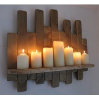 50 cm Breite Rustikales Holz Floating Regal/Led Kerzenhalter Wandlampe 50 cm Breite Rustikales Holz Floating Regal/Led Kerzenhalter Wandlampe von TimberWizards