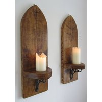 Paar 80 cm Große Gothic Bogen/Kirchenfenster Design Rustikal Reclaimed Plank Holz Wandlampen Wandleuchter Mit Geschnitztem Kreuz Kruzifix von TimberWizards