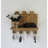 Rustikaler Holz Schlüsselhalter Mit Regal/Eingang Schlüsselständer Küchen Organizer 7 Farbvarianten von TimberWizards