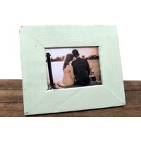 Vintage Bilderrahmen Aus Altholz Shabby Chic Kreidefarbe Fotorahmen Bildhalter Holz Geschenk Geburtstag Muttertag Valentinstag Weihnachten von TimbertWoodDesign