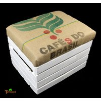 Vintage Obstkisten Hocker Mit Kaffeesack Sitz Rustikale Holzkiste Original Kaffeesack Sitzhocker Jute Polster Holz Truhe Geschenk Zum Einzug von TimbertWoodDesign