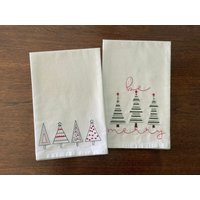 Gestickte Weihnachtsbaum Reihe & Be Merry Trees Mehlsack Geschirrtuch Gestickte Weihnachtsbaum Reihe & Be Merry Trees Mehlsack Geschirrtuch von TimeWellStitched
