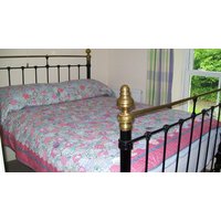 Reduziert Handgemachte Vintage Hexagon Patchwork, Neu Zu Einem Wunderschönen Quilt Umgearbeitet von Timemachinequilting