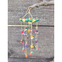 Vintage Ostern Mobile Handbemalte Holzhasen & Ostereier Vintage Ostern Mobile Handbemalte Holzhasen & Ostereier von Timetosellmyvintage