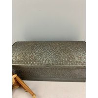 Bahlsen Hannover Dose Truhe Silber Sehr Alt Antik 30Er Jahre Geprägt Bahlsen Hannover Dose Truhe Silber Sehr Alt Antik 30Er Jahre Geprägt von TinLiving