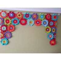 Hand Gehäkelte Blume Volant - Vorhänge Blind von TinasCreativeCrochet