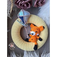 Gehäkeltes Tür Kranz, Baby Zimmer Deco, Kinder Deko, Wand Deko, Hase, Fuchs, Einhorn von TiniMiniAtelier