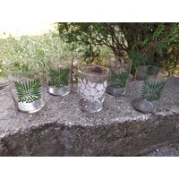 Vintage Glas Tassen 4 +1 Bemalte Glasbecher Dünne Wand Retro Wassergläser Wasserbecher Saft Blätter Küche Geschenk von TinkyWinkyFindsShop