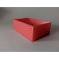 3D Gedruckte Box Mit Diagonalem Streifen Design von TinyBox3DPrints