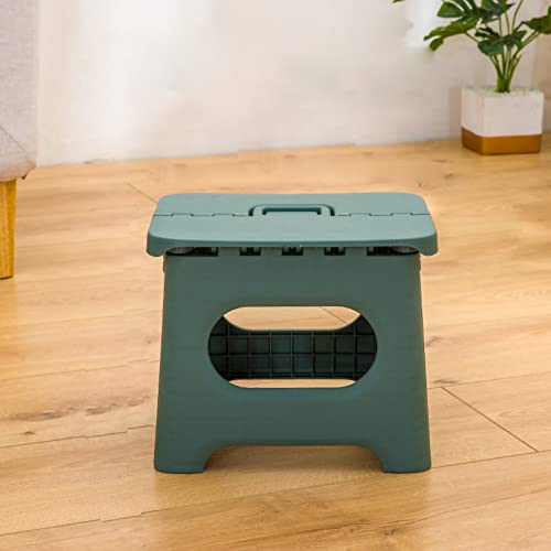 Tissting Klapphocker Kunststoff Faltbar Tritthocker mit Griff, Belastbar bis 70kg 26 x 20 x 22 cm Klein Tragbarer Kinder Fußhocker Klappschemel für Bad, Camping, Garten(Grün) von Tissting