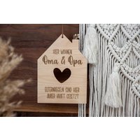 Holzschild Großeltern Haus | Oma Und Opa Geschenk Geburtstagsgeschenk Dekoartikel Dekroation Holzschild Großeltern Haus | Oma Und Opa Geschenk Geburtstagsgeschenk Dekoartikel Dekroation von TiyanaDesign