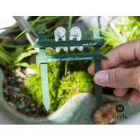 Miniatur-Fee Kleine Hunde-Liebhaber Liegen Auf Baum-stamm-Fee-Gartenbedarf & Zubehör Terrarium Figuren von TizzleByTizzle