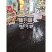 Vintage Blaue Karierte Steinzeug Sake Tassen - 4Er Set von ToastyBarkerBoutique