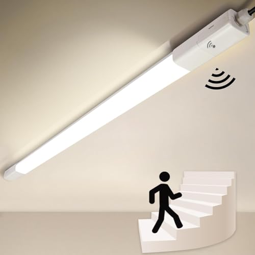 LED Feuchtraumleuchte 115CM mit Bewegungsmelder, TONFFI 36W 4100LM LED Sensor Röhrelampe, Linkable Wannenleuchte Werkstattlampe IP65 Wasserfest für Balkon Garage Keller Treppe Flur, 4000K Neutralweiß von Tobeter
