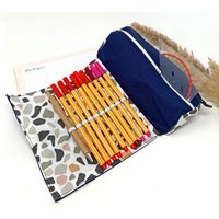 Personalisiertes Federmäppchen Schule - Grün Stiftemäppchen Mit Namen Gummiband, Geschenk Studentin, Mäppchen Mädchen von TochtervonWalter