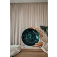 Tiefe Teller Grün // Bowl Schale Getöpfertes Geschirr von ToepfereiAmWald