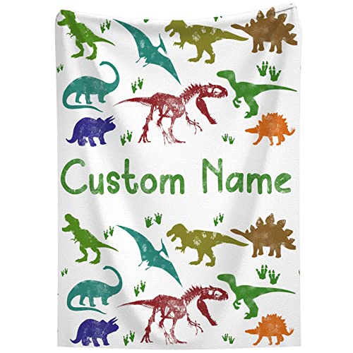 Togvu Dinosaurier Decke mit Namen, Personalisiertes Dinosaurier Flanell Decke, 100x125cm Kinder Jungen Geschenk mit Wunsch Name, Dinosaurier Fahrzeug Kuscheldecke, Dinosaurier Wohndecke Namensdecke von Togvu