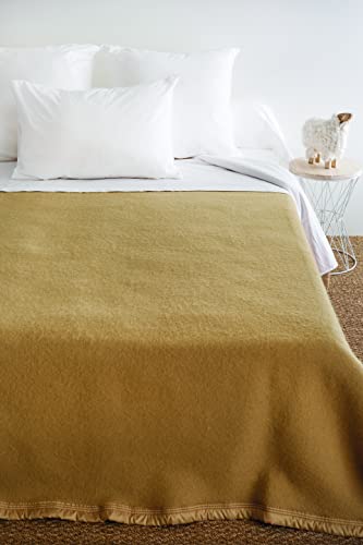 Toison d'Or Volta Decke, Sand, 240 x 300 cm Toison d'Or Volta Decke, Sand, 240 x 300 cm von Toison d'Or