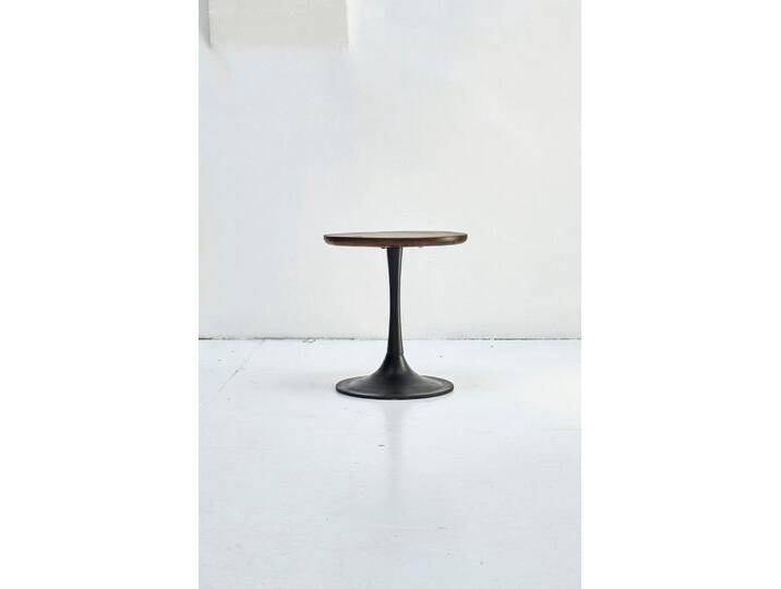 Beistelltisch TOM TAILOR HOME T-MODERN COUCH TABLE SMALL , braun (antikbraun, schwarz, antikbraun), B:40cm H:42cm T:40cm, Tischplatte Mangoholz, Gestell Eisen, Tische, mit eingelassenem TOM TAILOR Button von Tom-Tailor