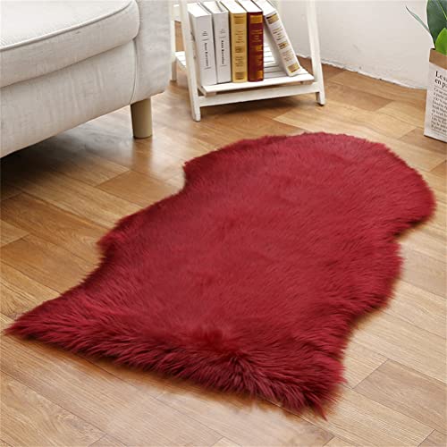 Tomifine Faux Lammfell Teppich, Kunstfell Dekofell Teppich Flauschiger Schaffell Bettvorleger für Schlafzimmer Bett oder Wohnzimmer Sofa Matte (40x60 cm,Rot) von Tomifine