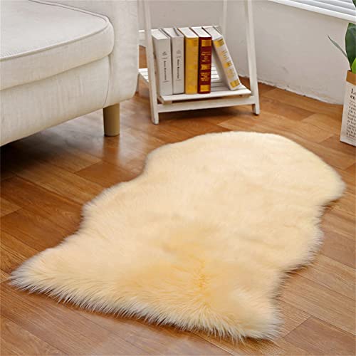 Tomifine Faux Lammfell Teppich, Kunstfell Dekofell Teppich Flauschiger Schaffell Bettvorleger für Schlafzimmer Bett oder Wohnzimmer Sofa Matte (50x80 cm,Gelb 3) von Tomifine