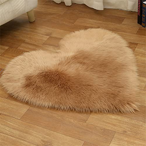 Tomifine Herzform Lammfell Teppich Schaffell Imitat Fell Teppich Kunstfell Matte Sofa-Deco Waschbarer Bettvorleger, Sitzkissen, Dekofell für Stuhl (50 x 80 cm,Gelb d) von Tomifine