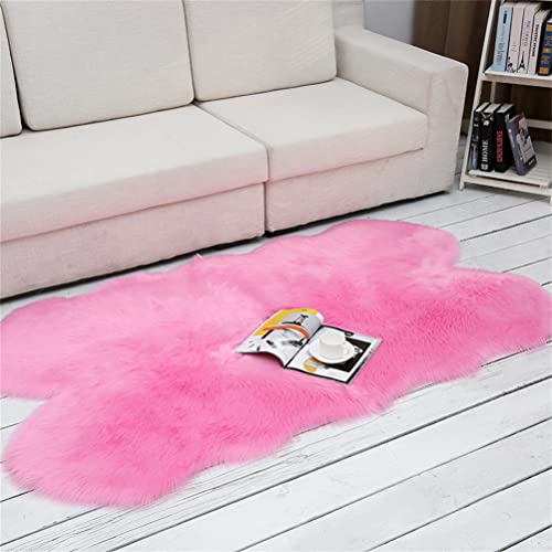 Tomifine Lammfell Schaffell Teppich Faux Fell Teppich Flauschig Kunstfell Teppiche Dekofell Unregelmäßig Bettvorleger Weiche Bodenmatte Sofa Matte (40 x 60 cm,Rosa) von Tomifine