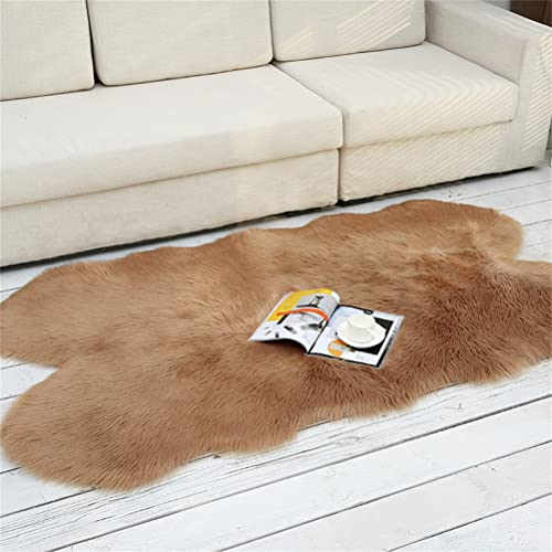 Tomifine Lammfell Schaffell Teppich Faux Fell Teppich Flauschig Kunstfell Teppiche Dekofell Unregelmäßig Bettvorleger Weiche Bodenmatte Sofa Matte (50 x 100 cm,Braun c) von Tomifine
