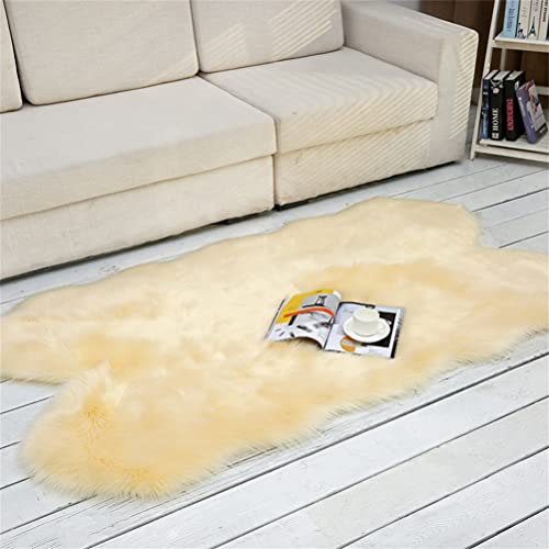 Tomifine Lammfell Schaffell Teppich Faux Fell Teppich Flauschig Kunstfell Teppiche Dekofell Unregelmäßig Bettvorleger Weiche Bodenmatte Sofa Matte (60 x 90 cm,Gelb c) von Tomifine