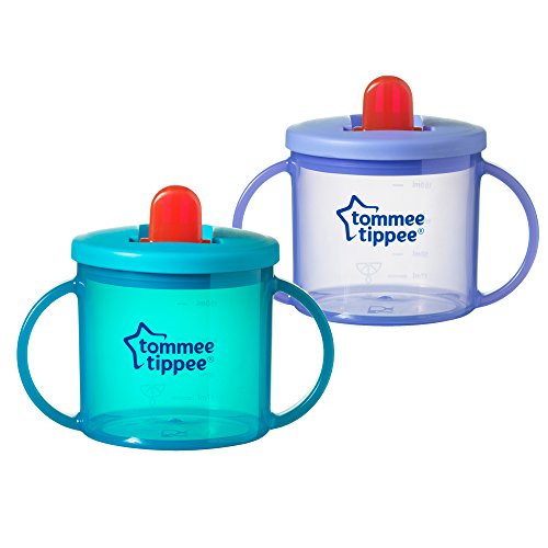 Tommee Tippee Free Flow Trainer Cup mit Griffen, BPA-frei, 170 ml, 2 Stück (Designs können variieren) von Tommee Tippee