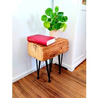 Nachttisch Konsole Hocker Beistelltisch Altholz Balkentisch Reclaimed Wood Nachttisch Konsole Hocker Beistelltisch Altholz Balkentisch Reclaimed Wood von TomsHolzwerkstatt