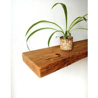Wandregal Hängeregal Schweberegal Altholz Gehackt Sideboard Ablage Holzregal von TomsHolzwerkstatt