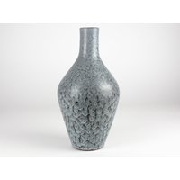 Vintage Studio Keramik Vase, Blau Schwarzes Drippings - Ostdeutsche Keramik, Mid Century, 60Er Jahre von TomsVintageSalon