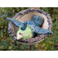 Kleiner Vogel Im Nest, Gartendeko, Herbstdeko Kleiner Vogel Im Nest, Gartendeko, Herbstdeko von Tongestalten