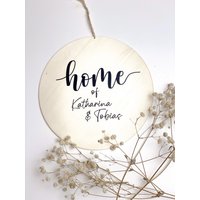 Holzschild Personalisiert | Türschild Namensschild Dekoschild Mit Text Home Familie Haustürschild Namen Geschenkidee Umzug von TonikaDesignDE
