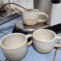 Espressotasse Weiß Glasiertes Steinzeug Espressotasse Weiß Glasiertes Steinzeug von Tonklumpen