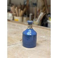 Ölflasche Essigflasche Mit Ausgießer 250Ml H 15cm Ölflasche Essigflasche Mit Ausgießer 250Ml H 15cm von Tonklumpen