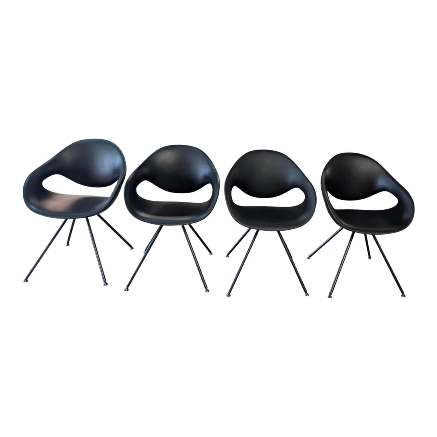 4er-Set Stuhl Moon Integralschaum Schwarz Füße Schwarz von Tonon