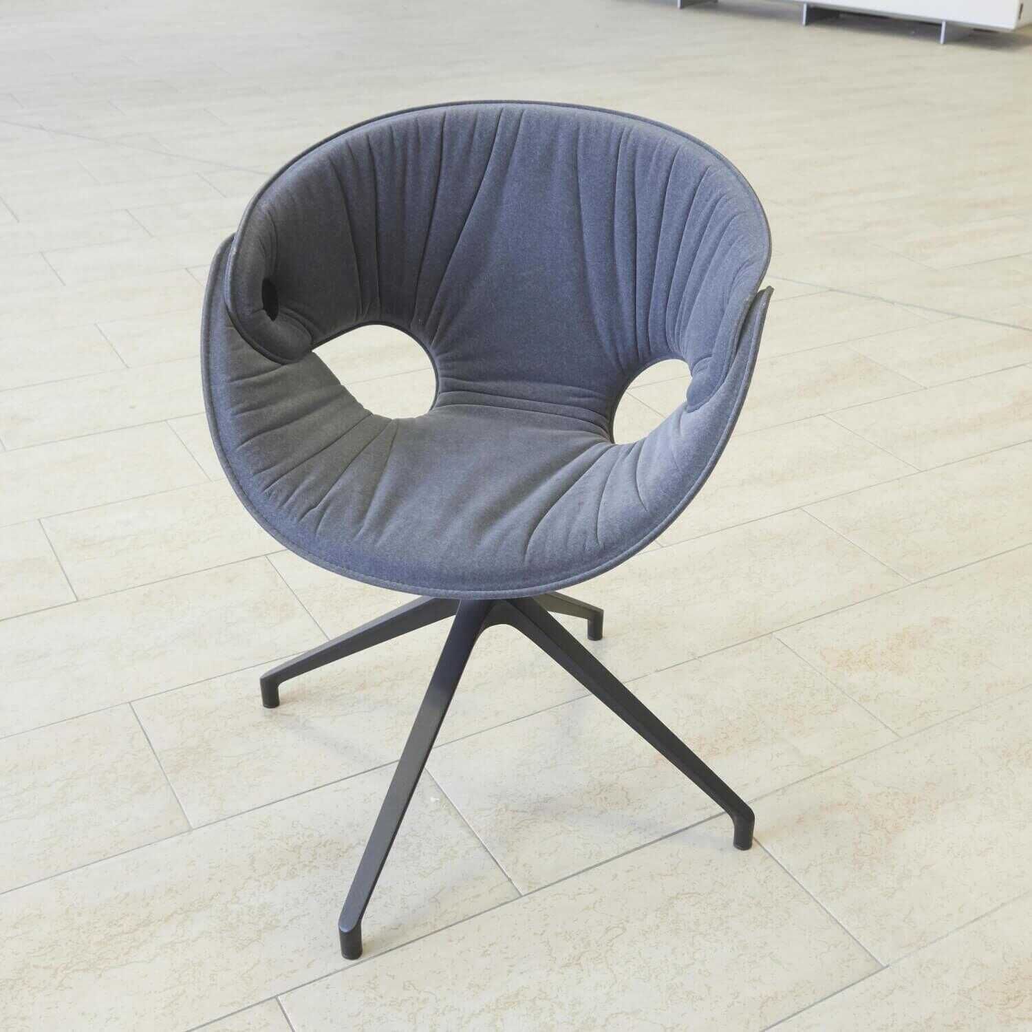 Stuhl Flat 4 NB Stoff Grau von Tonon