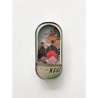 Mein Collage-Kunstwerk „Fisherman Friends" in Einer Fischdose von ToonJoosenArt