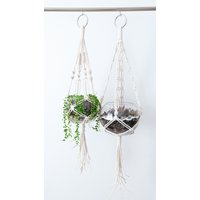 Makramee Blumenampel, Innenampel, Pflanzenhalter, Moderne Makramee Wohnkultur, Zimmerpflanze, Terrarium, Geschenk Für Pflanzenliebhaber Makramee Blumenampel, Innenampel, Pflanzenhalter, Moderne Makramee Wohnkultur, Zimmerpflanze, Terrarium, Geschenk Für Pflanzenliebhaber von TortueCrafts