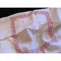 Tischwäsche Vintage Weiß Bestickte Leinen-Baumwolltischdecke - 32" Quadratisch | #203 von TotallyLinens