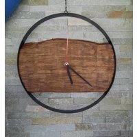 Unikat - Designer Wanduhr Uhr Metallring Mit Altem Eichenholzbrett Industrial Design Retro Vintage Handmade Unikat - Designer Wanduhr Uhr Metallring Mit Altem Eichenholzbrett Industrial Design Retro Vintage Handmade von TottisGravur